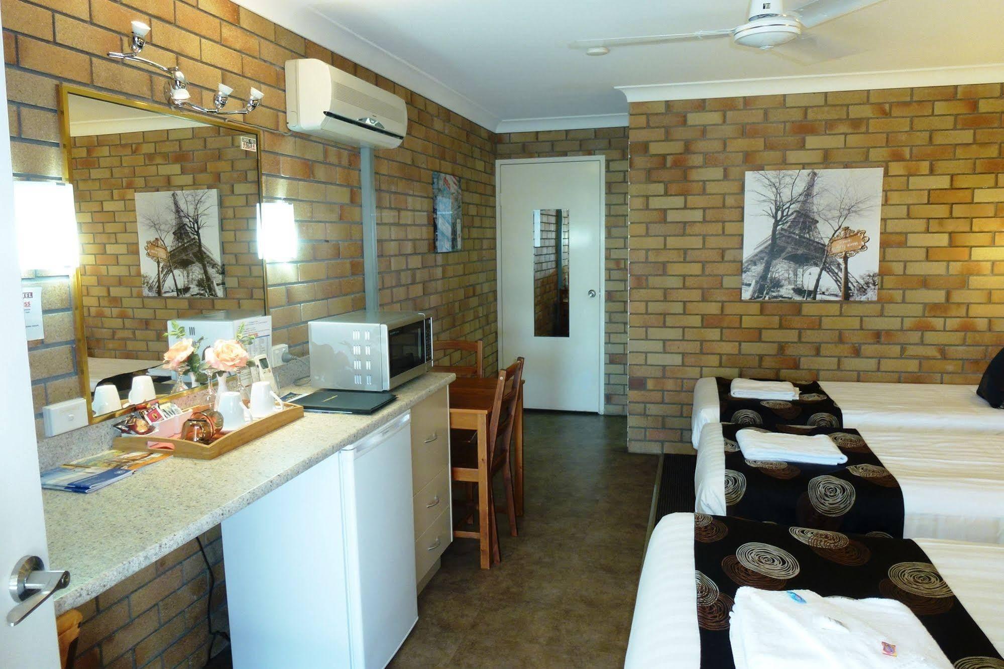 City View Motel Warwick Bagian luar foto